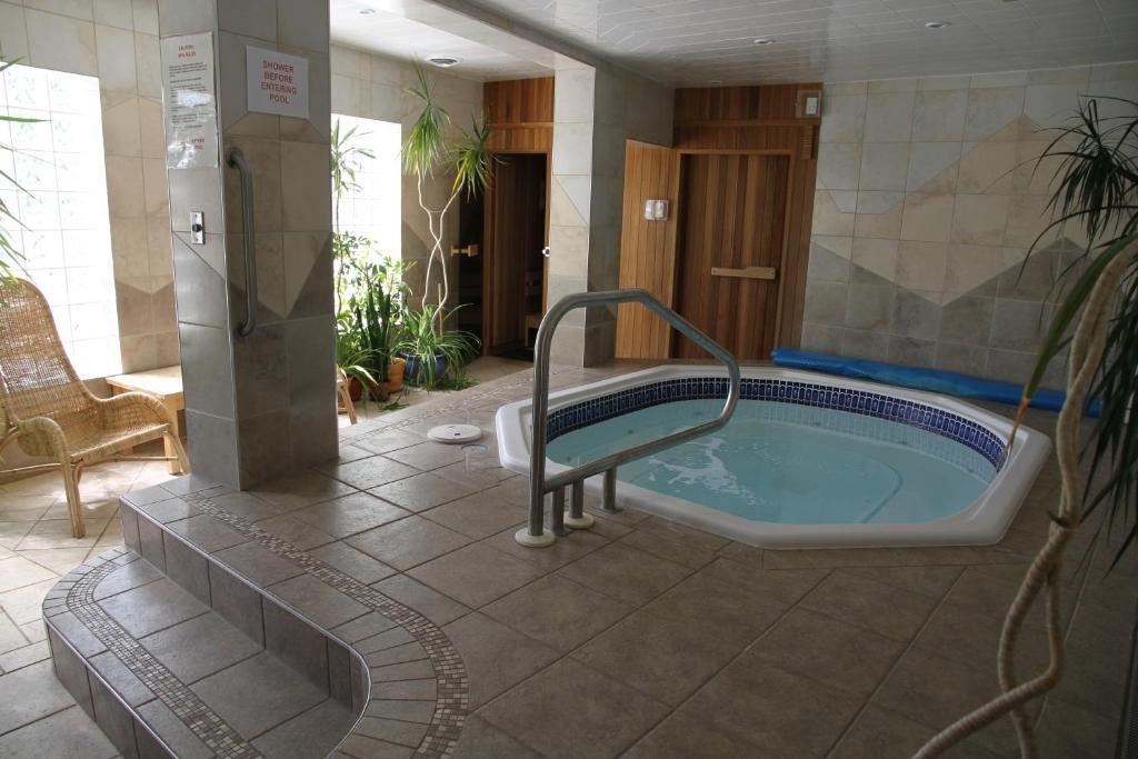 Waterfront Inn Пентиктън Екстериор снимка